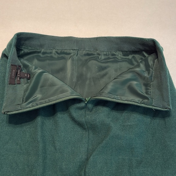 J. Crew Green 2 Pencil® Skirt in Double-Serge Wool Size 6 - Picture 12 of 14